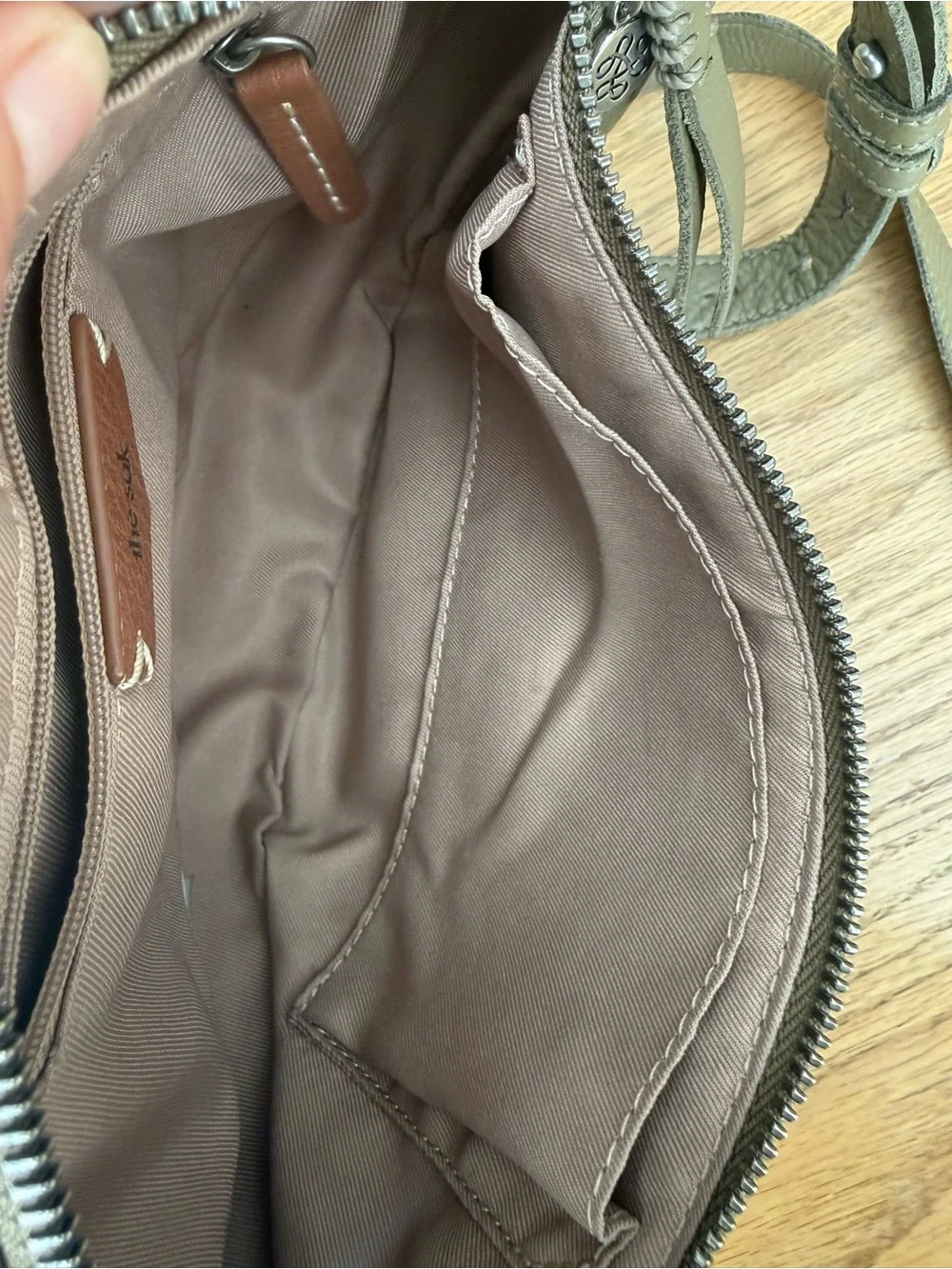 N/A sak olive